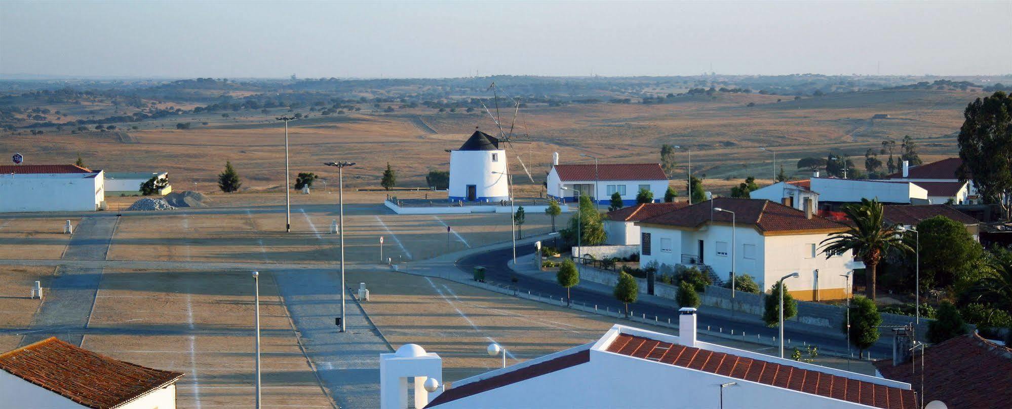 Hotel Vila Verde Castro Verde Exterior foto